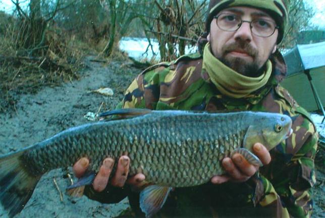 J Griffiths with a chub of 5-14-0 in 2006